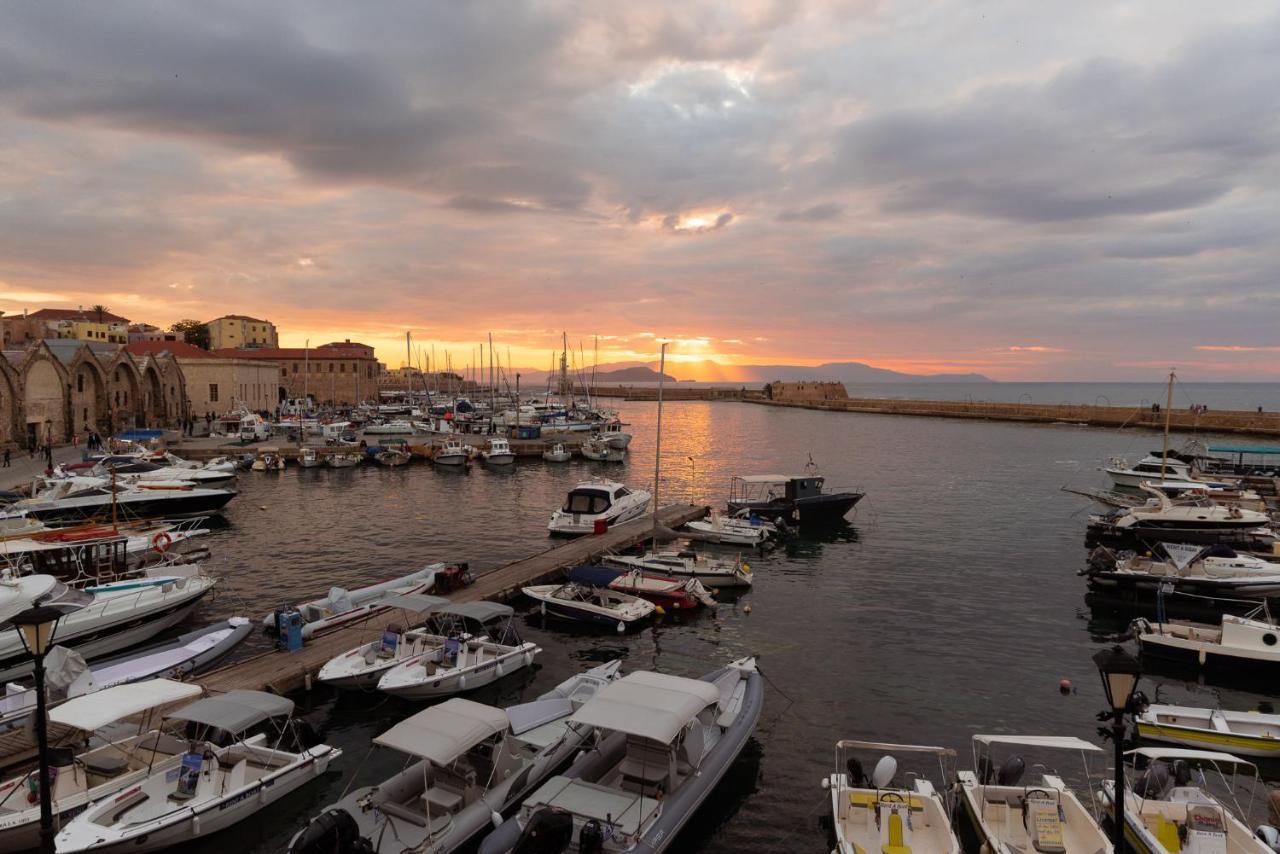Destino Home Overlooking The Venetian Port Of Chania Chania  Exteriér fotografie