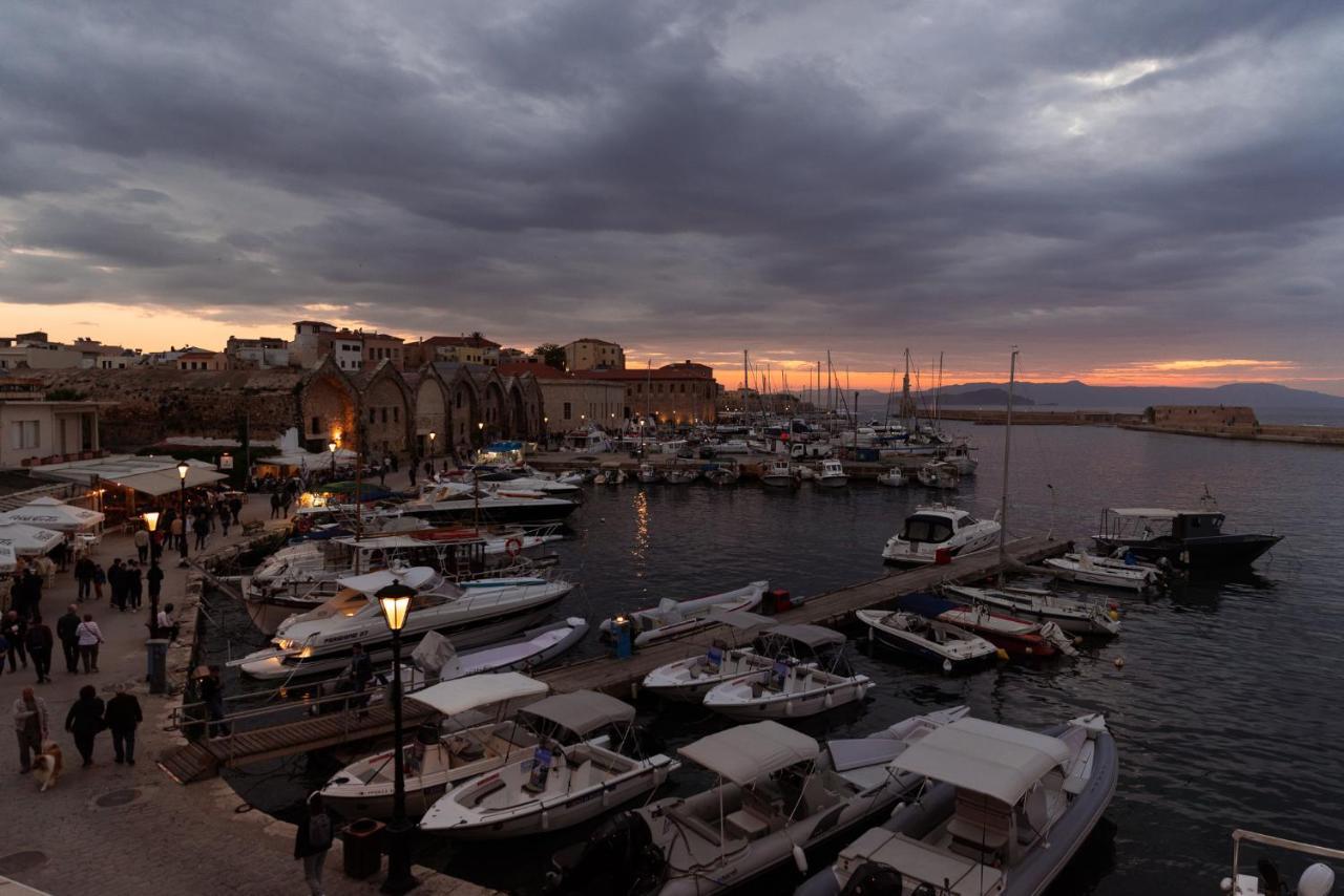 Destino Home Overlooking The Venetian Port Of Chania Chania  Exteriér fotografie