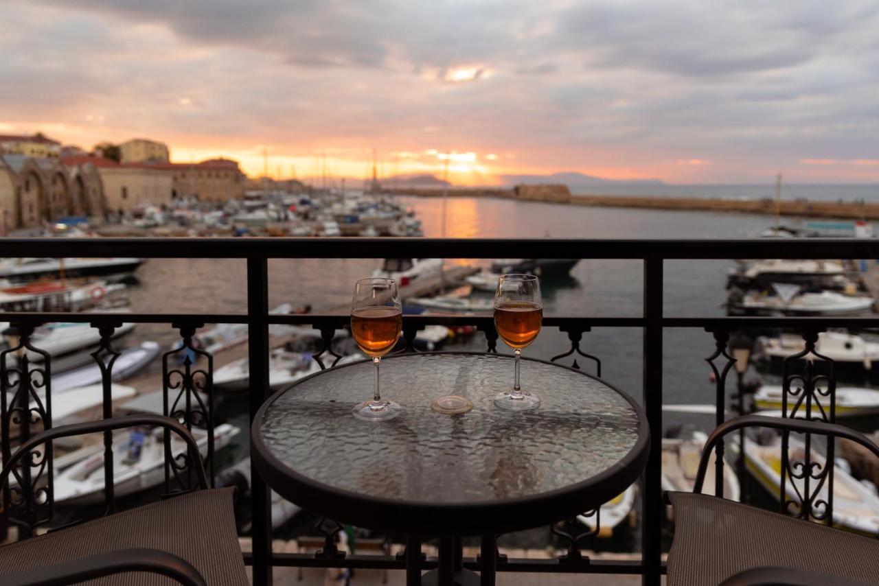 Destino Home Overlooking The Venetian Port Of Chania Chania  Exteriér fotografie