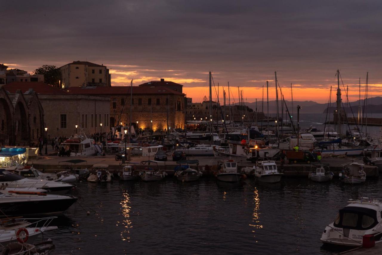 Destino Home Overlooking The Venetian Port Of Chania Chania  Exteriér fotografie