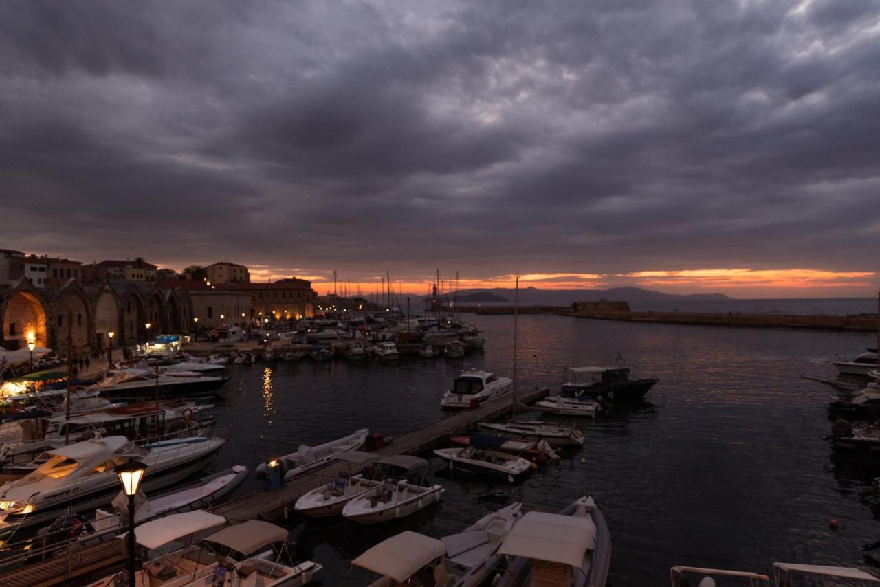 Destino Home Overlooking The Venetian Port Of Chania Chania  Exteriér fotografie