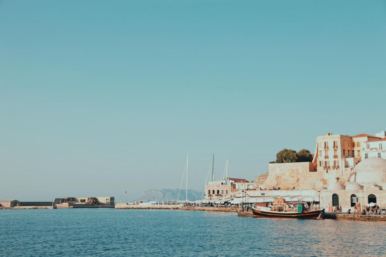 Destino Home Overlooking The Venetian Port Of Chania Chania  Exteriér fotografie